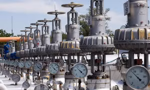 OPEC+ tăng hạn ngạch sản lượng dầu