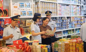 Xử lý nghiêm vi phạm về buôn lậu, gian lận thương mại dịp cuối năm