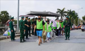 Tiếp nhận trên 160 công dân Việt Nam từ Campuchia