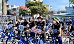 Khoảng 500 thanh niên tham gia khởi động Chiến dịch Giờ Trái đất năm 2022