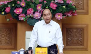 Thủ tướng Nguyễn Xuân Phúc: Chống bệnh thành tích trong thi đua, khen thưởng