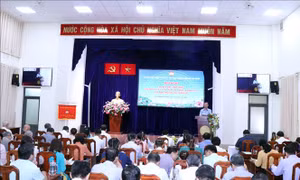 Tăng cường hoạt động giám sát của Mặt trận, nhân dân