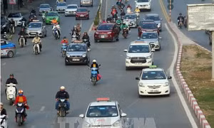 Cạnh tranh với taxi công nghệ, mô hình mới nào cho taxi truyền thống?