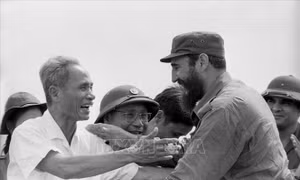 Lãnh tụ Fidel Castro: Lãnh tụ huyền thoại, người bạn lớn của Nhân dân Việt Nam