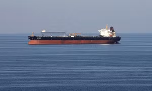 Iran bắt giữ tàu ở vùng Vịnh do nghi buôn lậu 250.000 lít dầu tới UAE