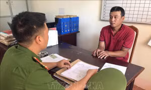 Bắt giữ đối tượng bị truy nã đặc biệt về tội 'Mua bán người'
