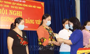 Công đoàn TP Hồ Chí Minh tuyên dương gương sáng đảng viên