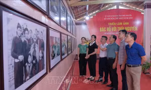Triển lãm 'Bác Hồ với Thái Nguyên'