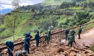 Mưa lũ, dông lốc làm 4 người thương vong và gây thiệt hại tại các địa phương