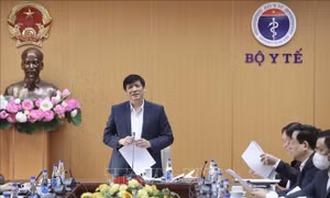 Huy động tổng lực triển khai tiêm chủng vaccine COVID-19, đảm bảo an toàn tối đa