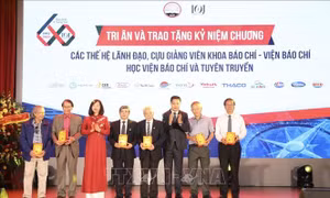 Viện Báo chí thuộc Học viện Báo chí và Tuyên truyền kỷ niệm 60 năm truyền thống