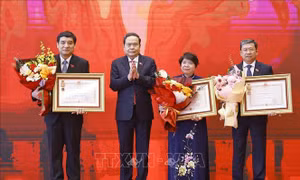 Chủ tịch Quốc hội Trần Thanh Mẫn: Tiếp tục đổi mới tư duy xây dựng pháp luật, nâng cao hiệu quả giám sát