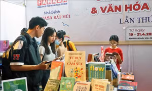 Ngày Sách Việt Nam: Gắn kết chặt chẽ hơn giữa sách và người đọc
