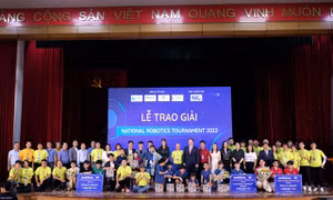Phổ thông Liên cấp Edison giành Quán quân Giải đấu giao hữu Robotics toàn quốc 2022