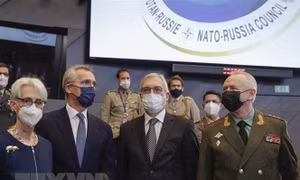 NATO đề xuất tiếp tục đàm phán với Nga