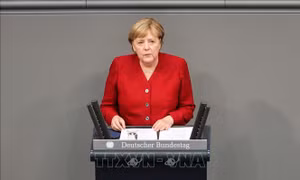 Thủ tướng Merkel tới vùng lũ nhằm lấy lại hình ảnh cho CDU/CSU