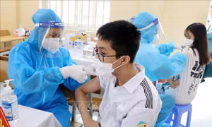 Phú Thọ đồng loạt tiêm vaccine phòng COVID-19 cho lứa tuổi 12 - 17 tuổi