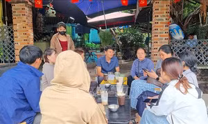 Hàng trăm công nhân bị nợ lương tại Gia Lai mong sớm được giải quyết quyền lợi