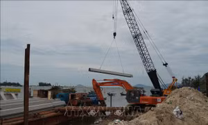 Đà Nẵng khẩn trương hoàn thành kè An Lương trước mùa mưa bão 