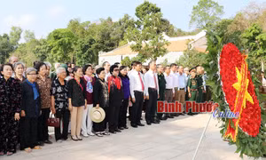 Trên 500 cán bộ quân dân y Chiến khu Đ họp mặt tại di tích Tà Thiết