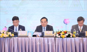 Tháo gỡ vướng mắc về thể chế, tạo động lực phát triển đất nước