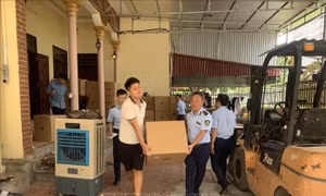 Thu giữ hàng nghìn sản phẩm đồ điện và phụ tùng ô tô không rõ nguồn gốc