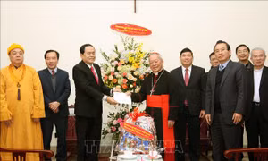 Chúc mừng Giáng sinh Tổng Giám mục Tổng Giáo phận Hà Nội và Hội trưởng Hội thánh Tin lành Việt Nam (miền Bắc)