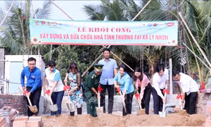  TP Hồ Chí Minh tổ chức chương trình điểm 'Ngày hội Biên phòng toàn dân' tại xã biên giới biển