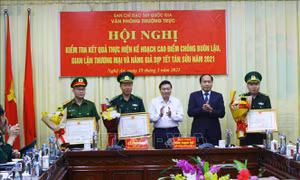 Chống buôn lậu và gian lận thương mại ở tuyến biên giới