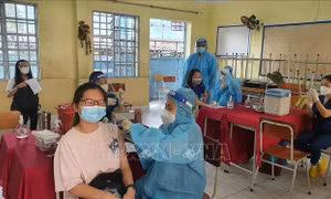 Bình Dương đẩy mạnh tiêm vaccine mũi 3 ngừa COVID-19