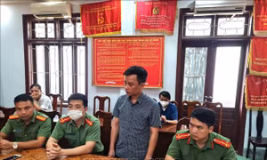 Bắt tạm giam một cán bộ UBND thành phố Hà Giang về tội cưỡng đoạt tài sản