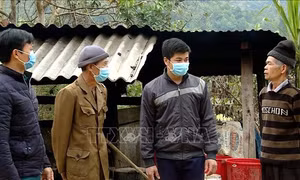 Chuyện về Bí thư chi bộ dân tộc Nùng giúp dân xóa bỏ hủ tục và phát triển kinh tế