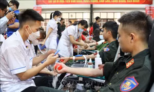 Khai mạc 'Hành trình đỏ' và Ngày hội hiến máu 'Giọt hồng xứ Lạng'