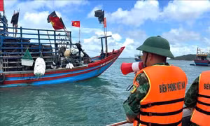 Ứng phó bão số 1: Quảng Ninh tạm ngừng cấp phép tàu thuyền ra khơi