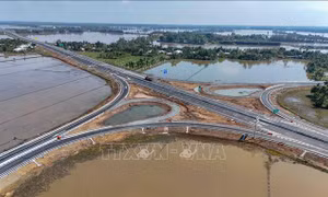 Nghẽn mặt bằng dự án cao tốc, Cần Thơ yêu cầu xử lý trước 15/4