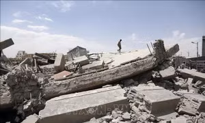 Mỹ không kích các mục tiêu của Houthi