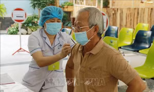Cả nước chỉ còn ba bệnh nhân COVID-19 nặng đang điều trị