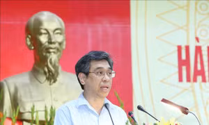 Bảo đảm quyền làm chủ của nhân dân thông qua cơ chế dân chủ đại diện, dân chủ trực tiếp