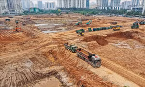 Hà Nội tăng tốc hạ tầng, công trường 'xuyên lễ' không ngừng nghỉ