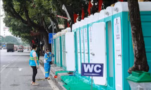 Hà Nội sẵn sàng vận hành 705 nhà vệ sinh lưu động và dã chiến cho ngày đại lễ