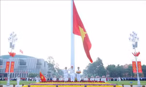 Tổ quốc, ta yêu Người mãi mãi!