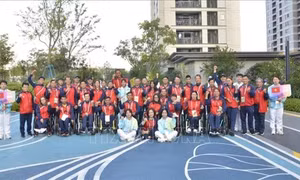 Đoàn Thể thao Người khuyết tật Việt Nam trở về nước sau Asian Para Games 4