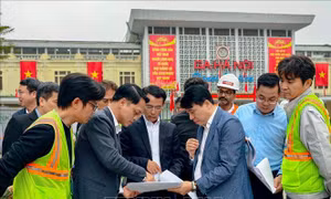 Metro Nhổn - Ga Hà Nội tăng tốc đoạn ngầm: Hoàn thiện đến đâu, trả lại mặt bằng đến đó