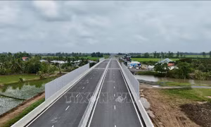 Cao tốc Châu Đốc - Cần Thơ - Sóc Trăng qua An Giang tăng tốc về đích