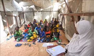 Pháp đình chỉ mọi khoản viện trợ phát triển cho Niger