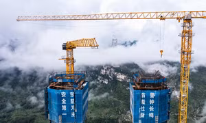 Trung Quốc xây cầu cao nhất thế giới