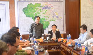 Phó Thủ tướng Trịnh Đình Dũng chủ trì họp Ban Chỉ đạo tiền phương tại Đà Nẵng