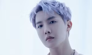 Ngôi sao ca nhạc Hàn Quốc J-Hope bắt đầu thực hiện nghĩa vụ quân sự