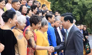 Chủ tịch nước gặp gỡ đại biểu Quỹ học bổng Vừ A Dính và Câu lạc bộ Vì Hoàng Sa, Trường Sa thân yêu