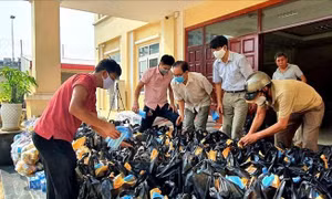 Cứu trợ người gốc Việt tại Preah Sihanouk trước thềm Tết Chol Chnnam Thmey